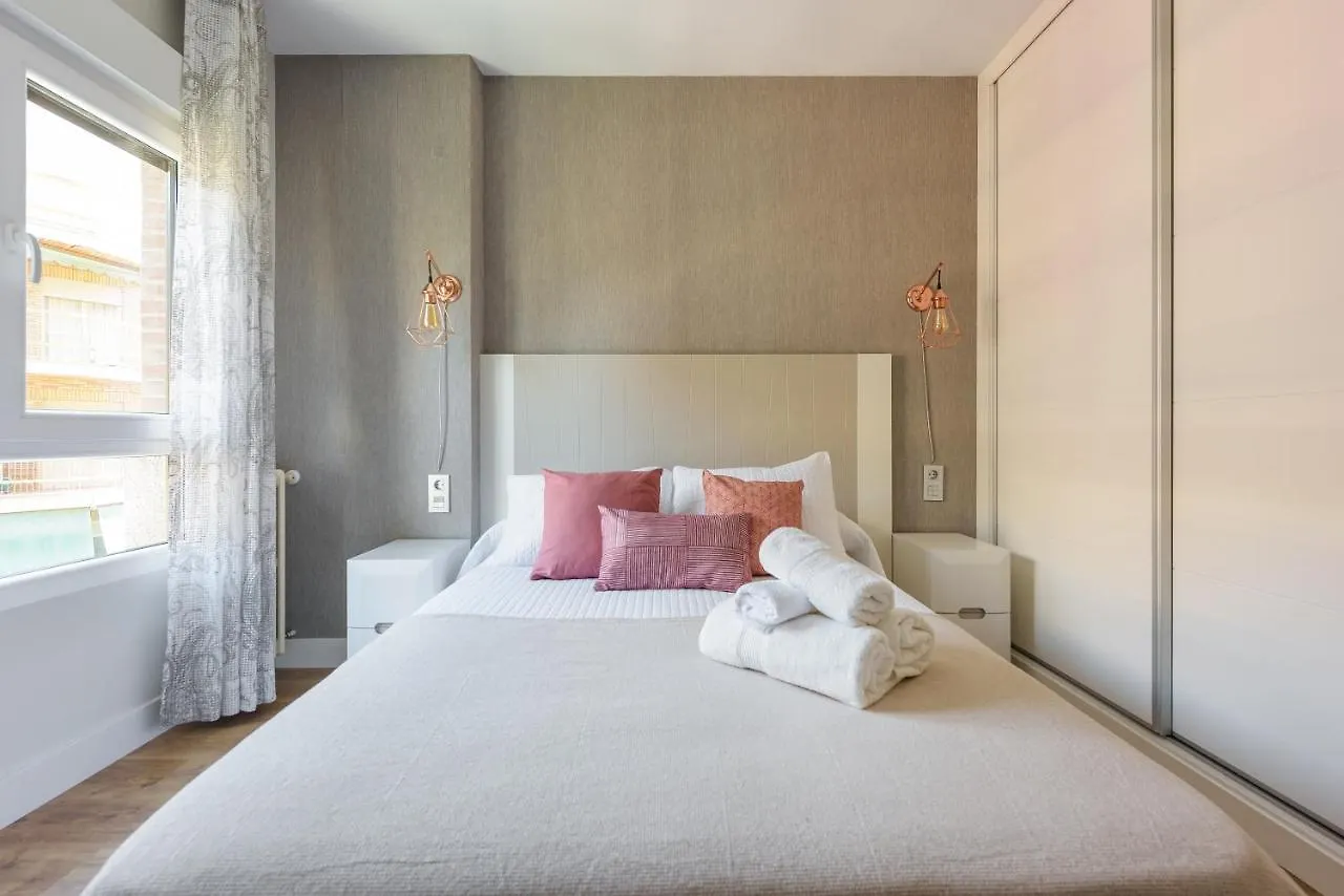 Apartamento centrico parking aire acondicionado y wifi Granada