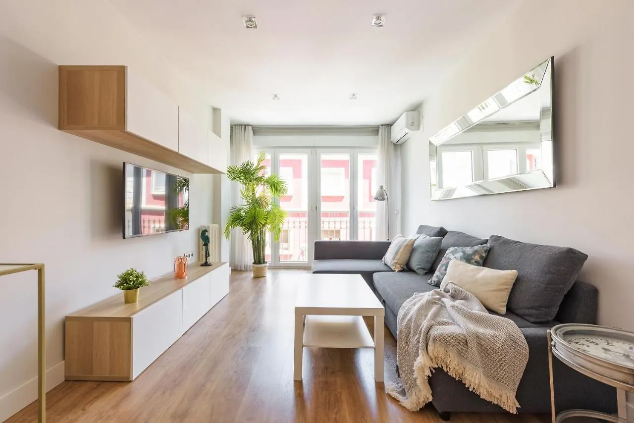 Apartamento centrico parking aire acondicionado y wifi Granada