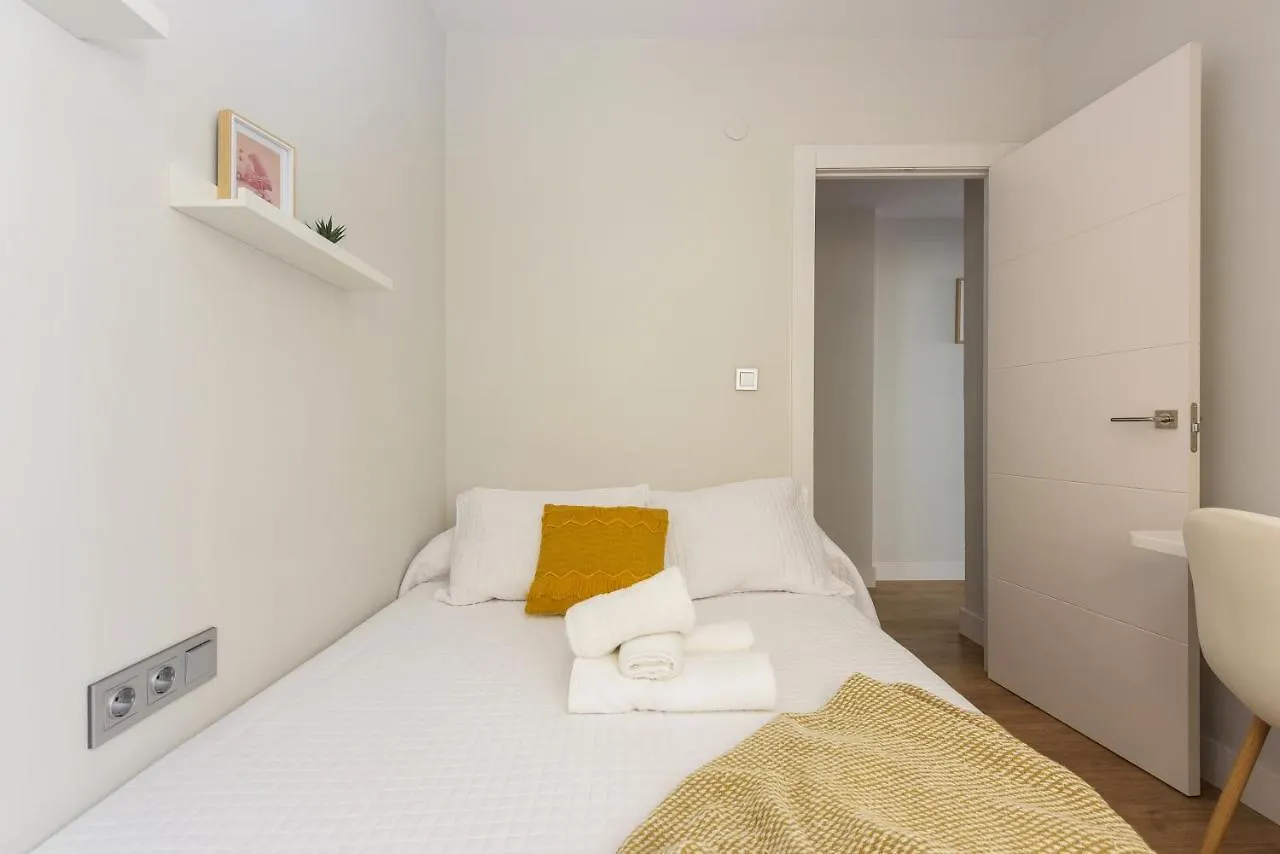 Apartamento centrico parking aire acondicionado y wifi Granada