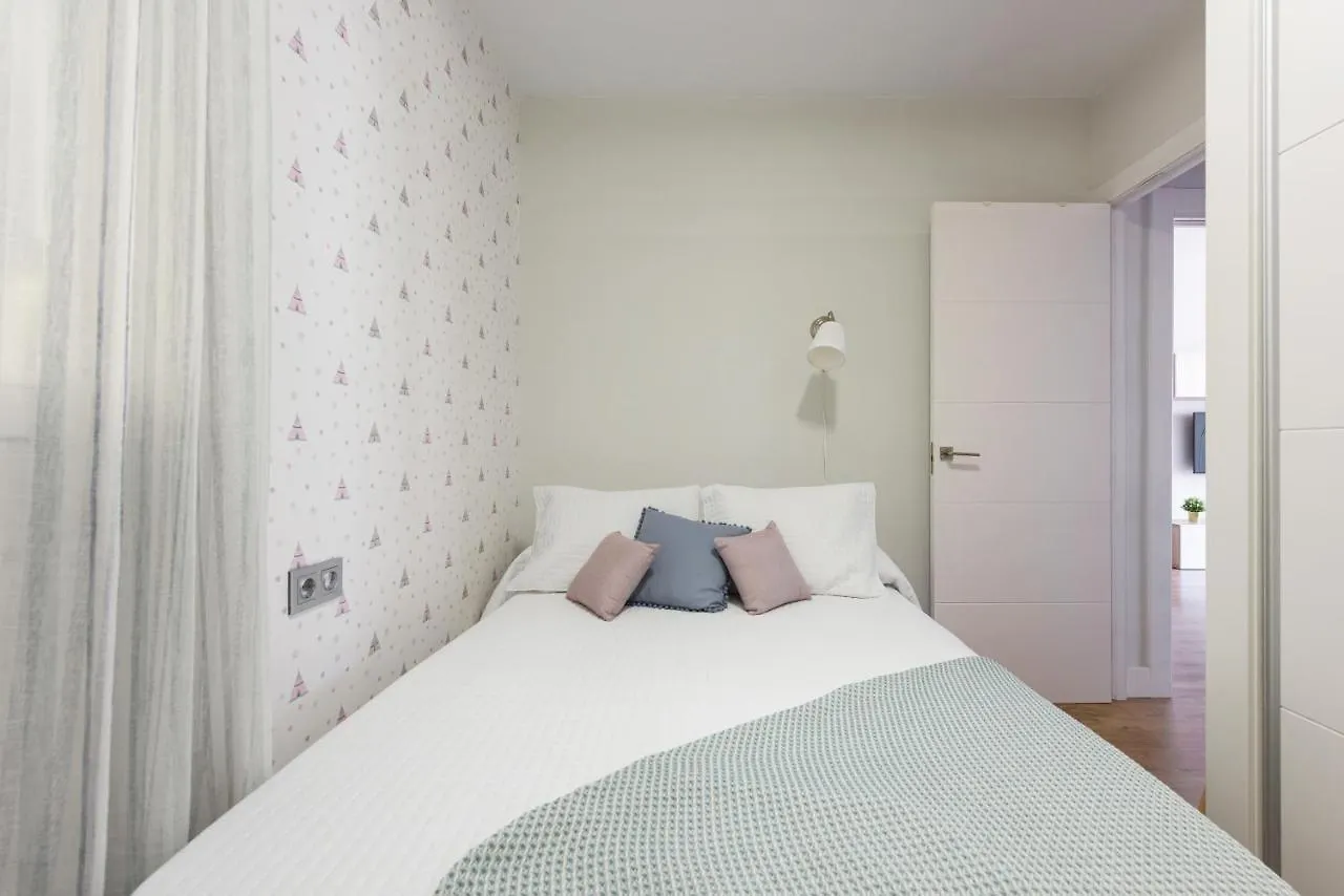 Apartamento centrico parking aire acondicionado y wifi Granada 0*,  España